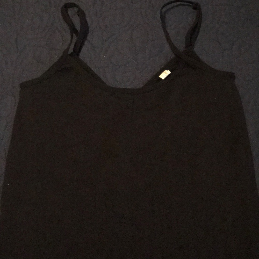Black v-neck/scoop neck cami